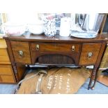 A SMALL LATE GEORGIAN MAHOGANY SIDEBOARD.