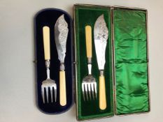 TWO PAIRS OF VICTORIAN CASED HALLMARKED SILVER AND IVORY FISH SERVERS. DATED 1900 FOR JOHN SANDERSON