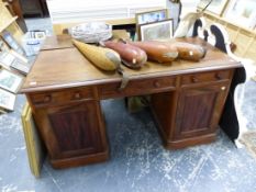 A VICTORIAN MAHOGANY TWIN PEDESTAL DESK.