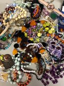 A COLLECTION OF VINTAGE AND MODERN COSTUME JEWELLERY, WATCHES, ETC.