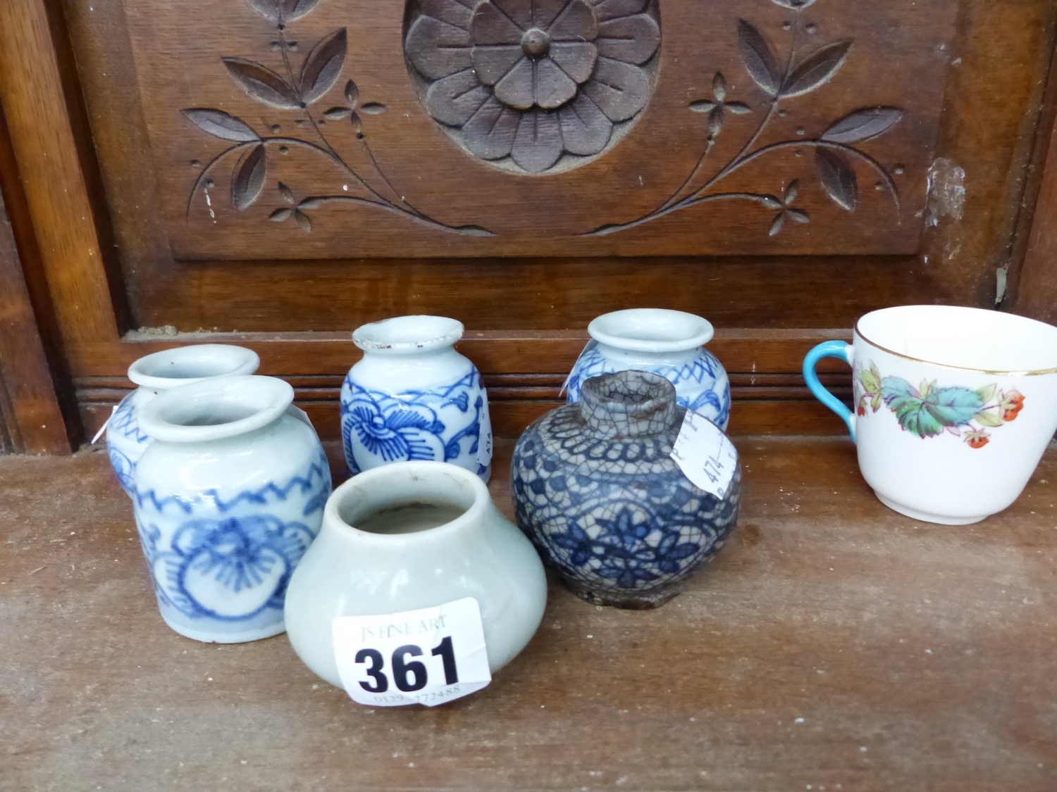 A GROUP OF SMALL ORIENTAL VESSELS.