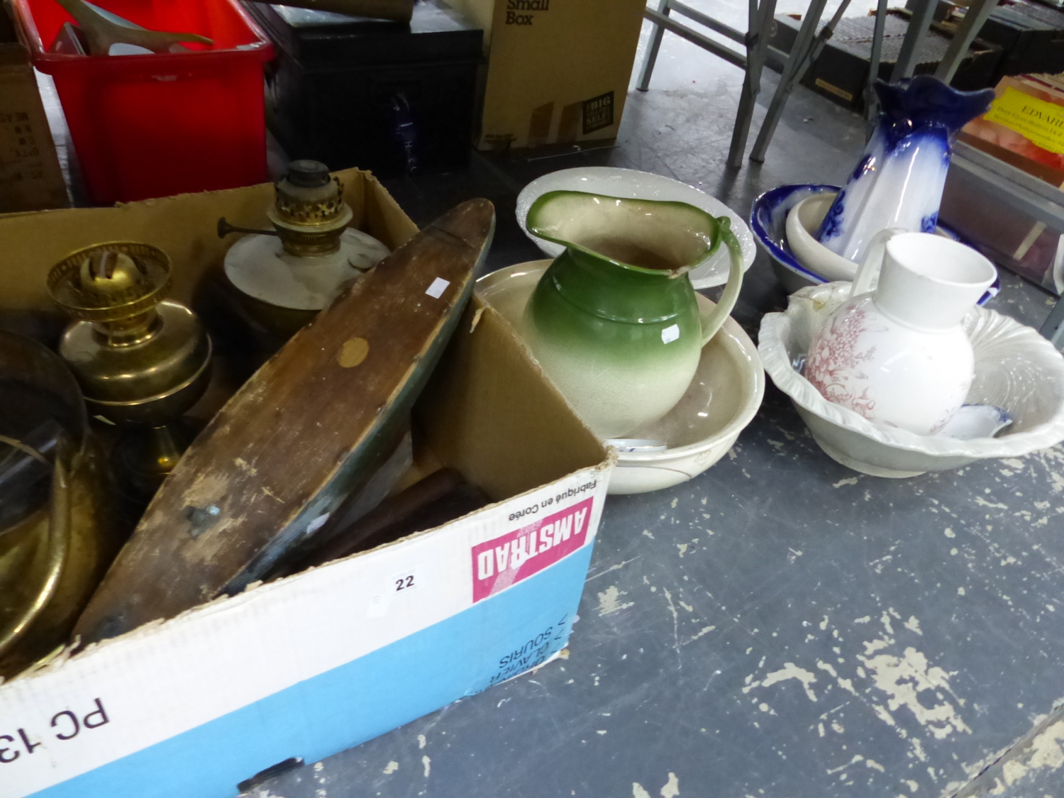 TWO OIL LAMPS, A MODEL POND YACHT, VARIOUS WASH JUGS AND BASIN SETS ETC.