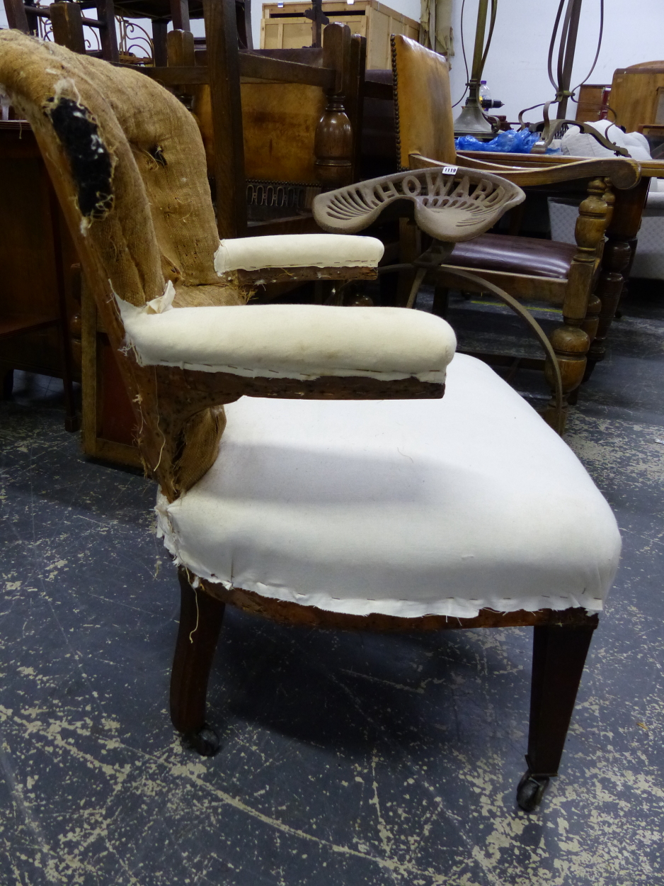 AN EDWARDIAN ARM CHAIR FOR RE UPHOLSTERY, ON SQUARE TAPER FOUR LEGS. SEAT HEIGHT 42cms. - Image 5 of 8