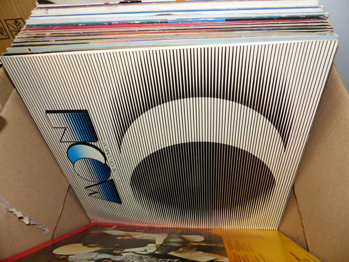 APPROX 65 LP'S AND VARIOUS SINGLES, MAINLY 1970/80. SOUL, JAZZ ETC. - Image 3 of 22