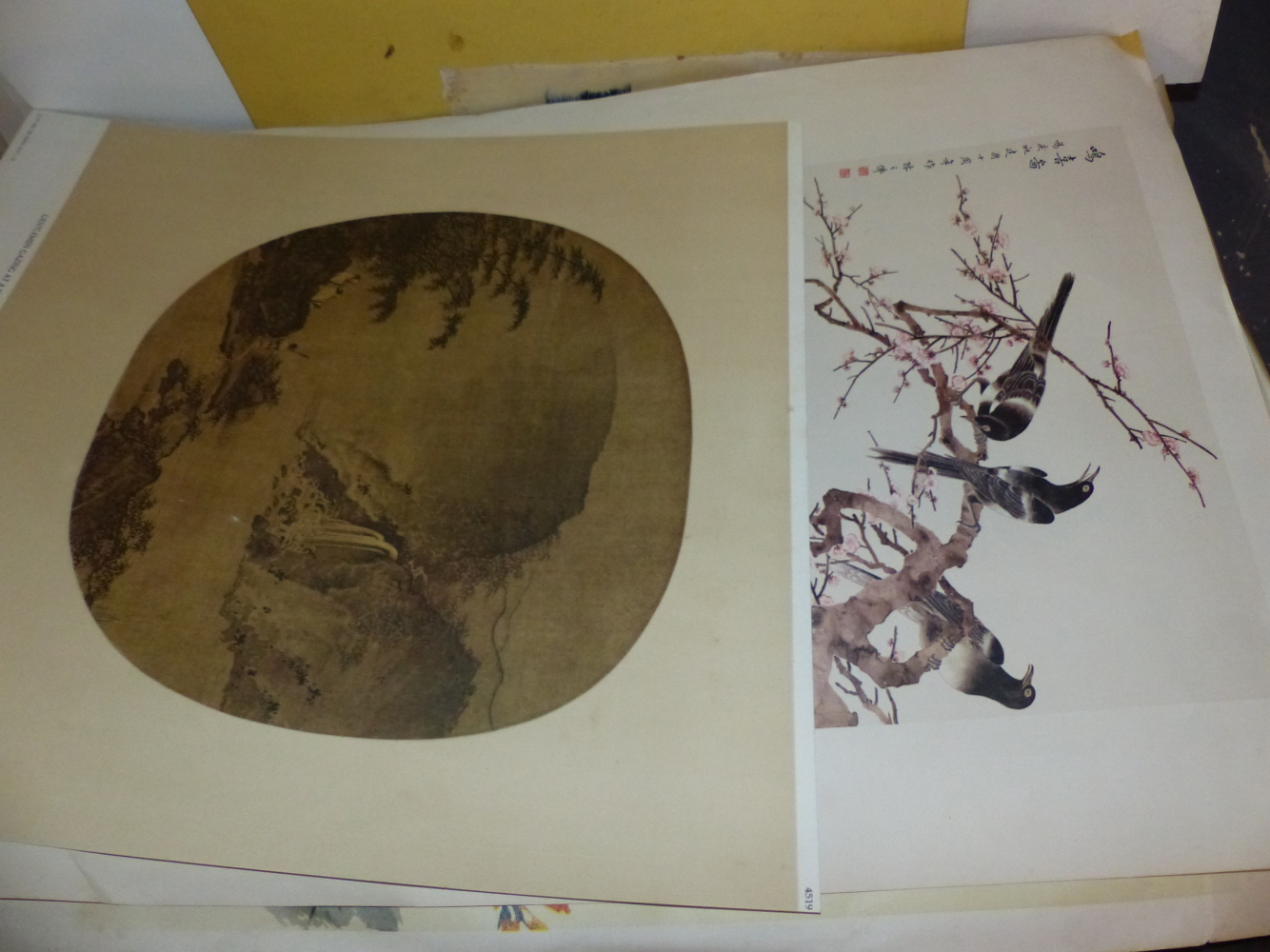 A LARGE COLLECTION OF UNFRAMED ORIENTAL PICTURES INCLUDING FOLDERS AND PORTFOLIO CASES, SIZES VARY. - Image 8 of 135