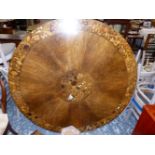 AN ANTIQUE WALNUT AND INLAID LARGE ROUND CENTRE TABLE ON PLATFORM BASE. DIAMETER 142cms X HEIGHT