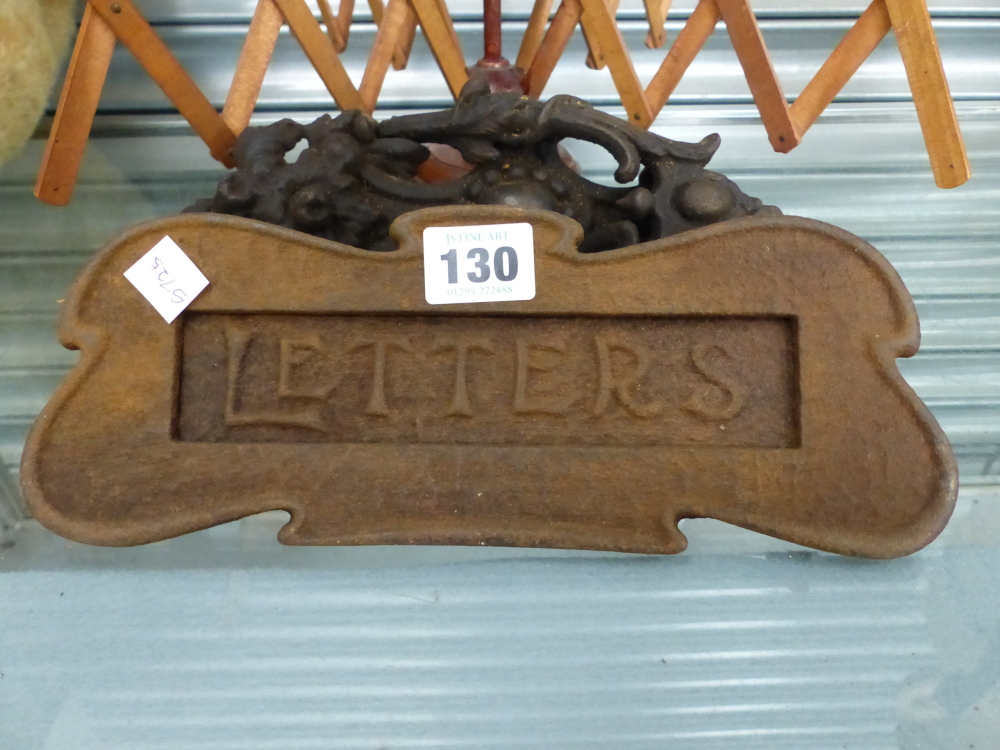 A VINTAGE TREEN WOOL WINDER, A DOOR KNOCKER AND A LETTER BOX. - Image 2 of 4