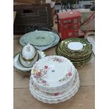 COPELAND SPODE PATTERN FAIRY DELL DINNER AND SIDE PLATES, TOGETHER WITH SPODE GREEN AND GOLD LEAF