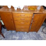 AN ART DECO OAK SIDEBOARD. W 129 X D 41 X H 91cms.