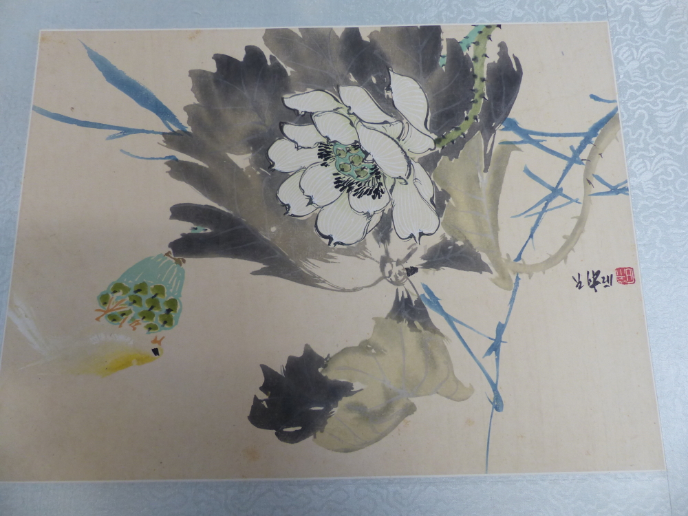 A LARGE COLLECTION OF UNFRAMED ORIENTAL PICTURES INCLUDING FOLDERS AND PORTFOLIO CASES, SIZES VARY. - Image 69 of 135