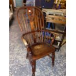 A 19th C. WINDSOR ARMCHAIR. SEAT HEIGHT 44cms.