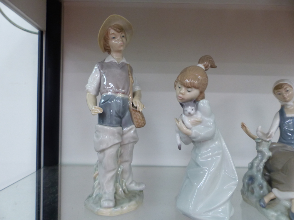 SEVEN VARIOUS LLADRO FIGURINES. - Image 2 of 6