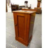 A VICTORIAN MAHOGANY BEDSIDE CABINET. W 38 X D 33 X H 75cms.