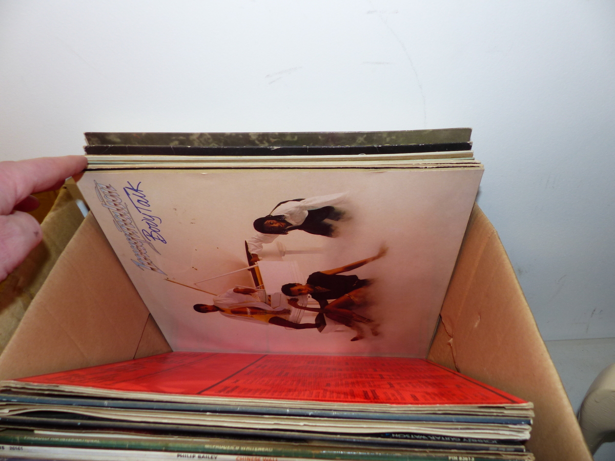 APPROX 65 LP'S AND VARIOUS SINGLES, MAINLY 1970/80. SOUL, JAZZ ETC. - Image 19 of 22