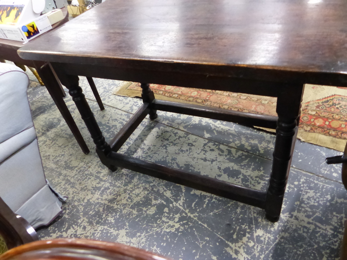 A 17th.C. AND LATER OAK SIDE TABLE ON TURNED LEG WITH STRETCHER BASE. - Image 9 of 9
