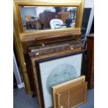 A GILT FRAMED MIRROR AND VARIOUS ANTIQUE AND LATER PRINTS.