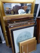 A GILT FRAMED MIRROR AND VARIOUS ANTIQUE AND LATER PRINTS.