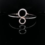 SILVER INFINITY STYLE TWISTED TORQUE BANGLE. 11.1grms.