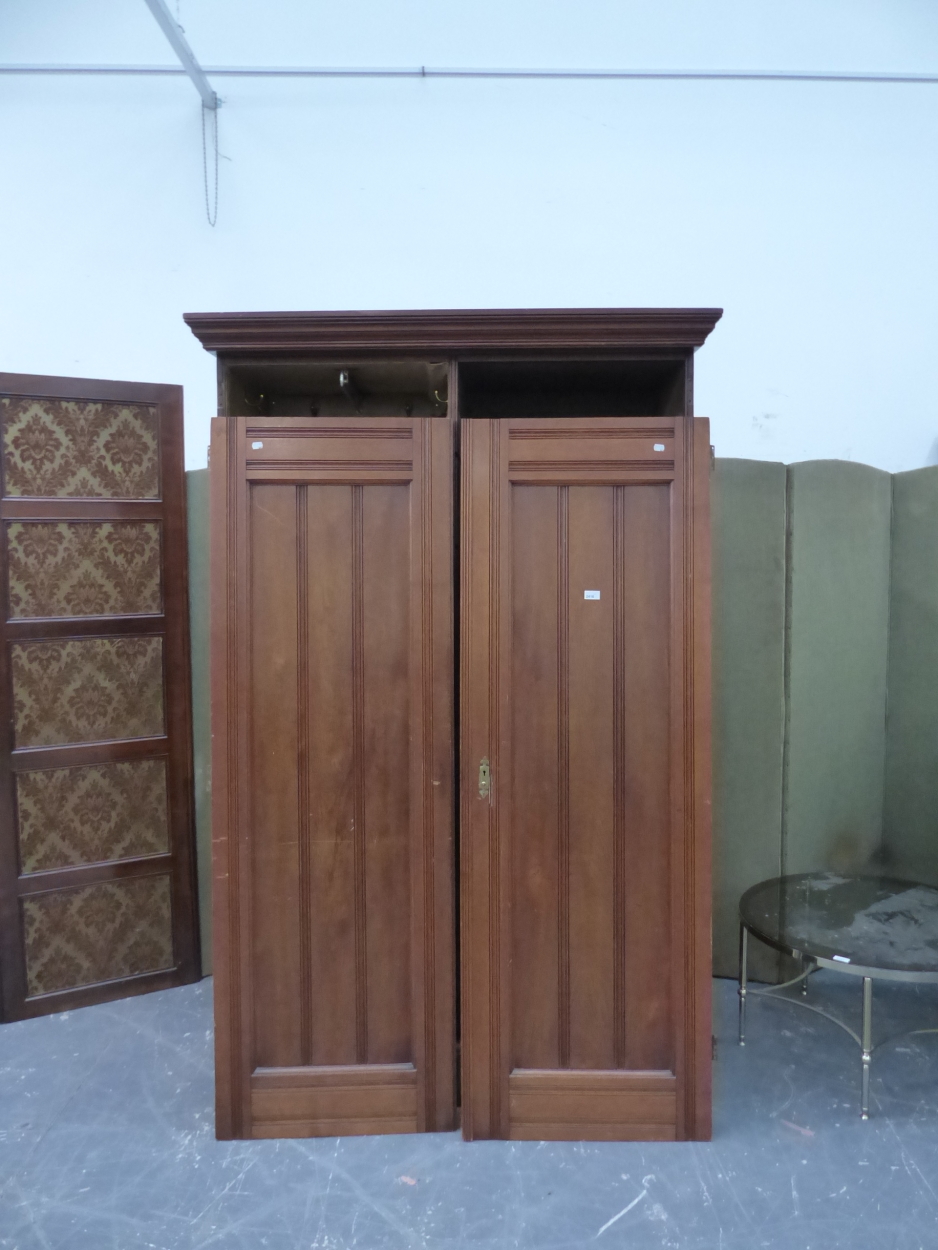 A LATE VICTORIAN COMPACTUM WARDROBE. W 126 X D 55 X APRROX 212CMS.