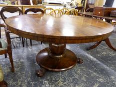 A WILLIAM IV ROSEWOOD BREAKFAST TABLE ON SHAPED COLUMN SUPPORT. DIAMETER 134 X HEIGHT 72CMS.