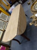 A FRENCH COUNTRY MADE FRUITWOOD AND PINE DROP LEAF DINING TABLE, SCRUBBED TOP, CABRIOLE LEGS, H 76 X