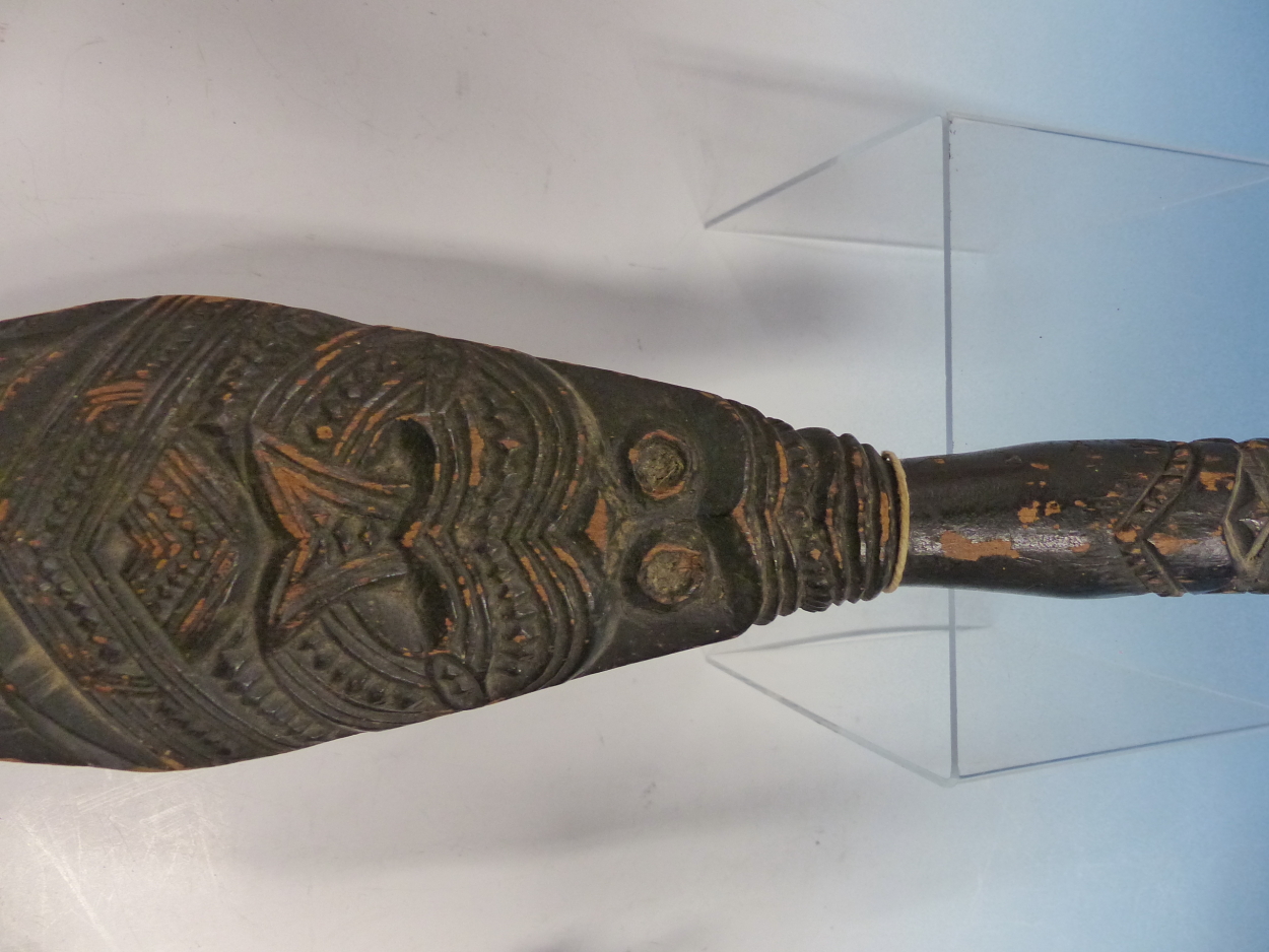 A MAORI CEREMONIAL CARVED WOOD WAHAIKA. 33.5cms. A WOODEN BLADE SHAPE CHIP CARVED OPPOSITE THE - Image 10 of 20