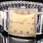 A VINTAGE TUDOR STAINLESS STEEL WATCH, WITH A REPLACEMENT STAINLESS STEEL EXPANDING BRACELET