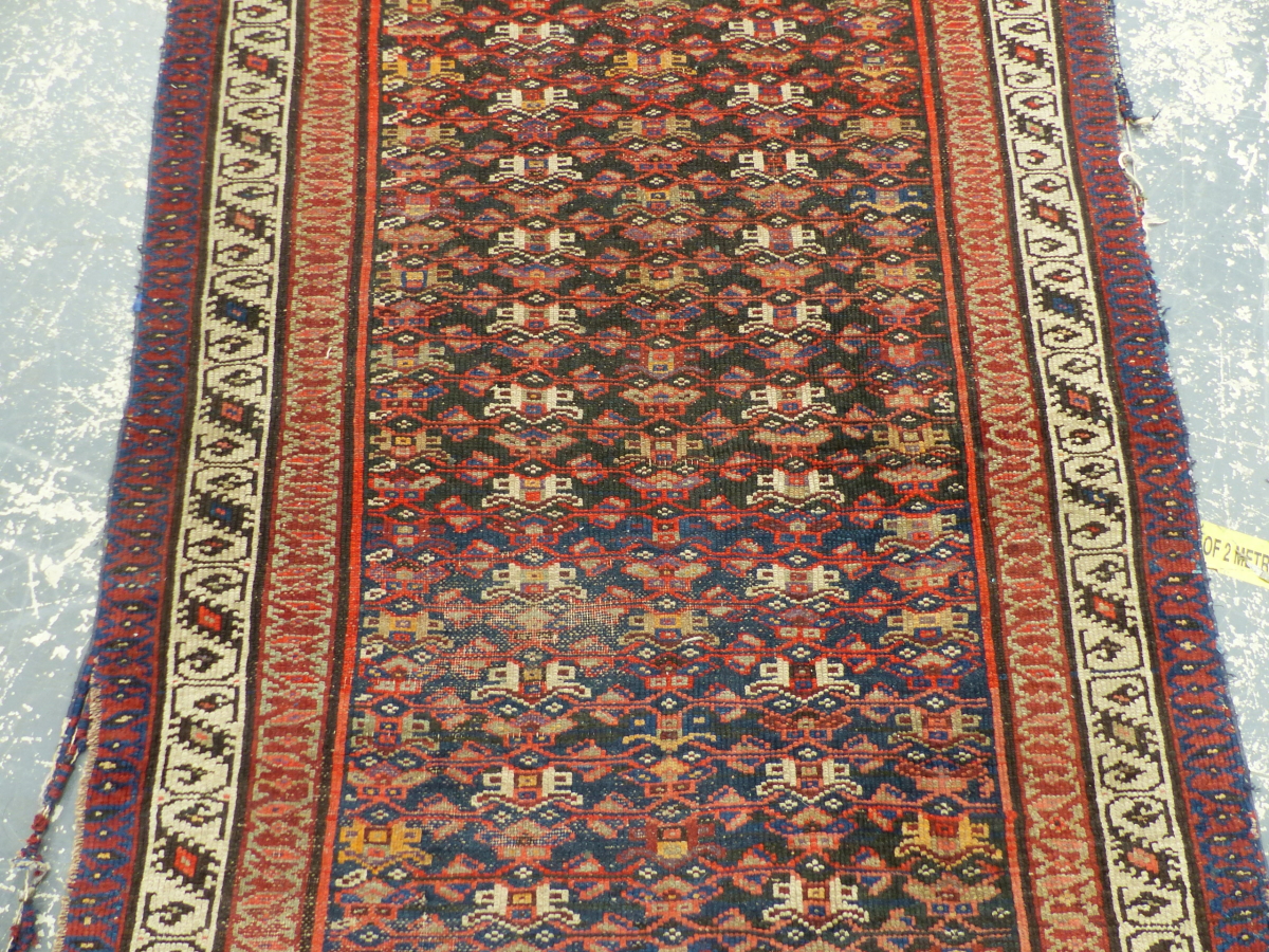 AN ANTIQUE PERSIAN TRIBAL RUNNER, 430 X 115cm. - Image 5 of 22