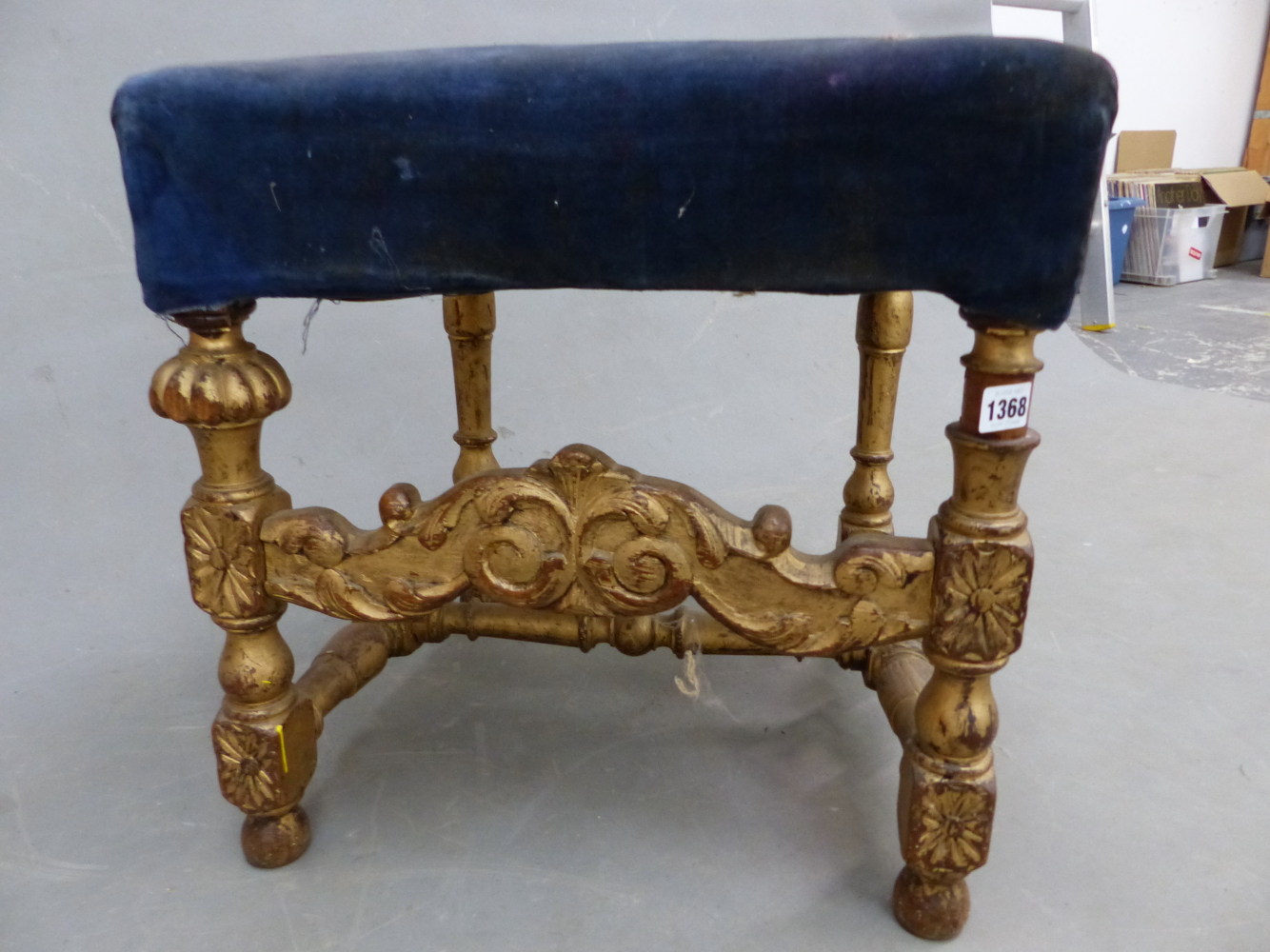 A PARCEL GILT OAK STOOL, WITH BLUE VELVET SEAT ABOVE BALUSTER LEGS JOINED AT THE FRONT BY A - Image 3 of 7