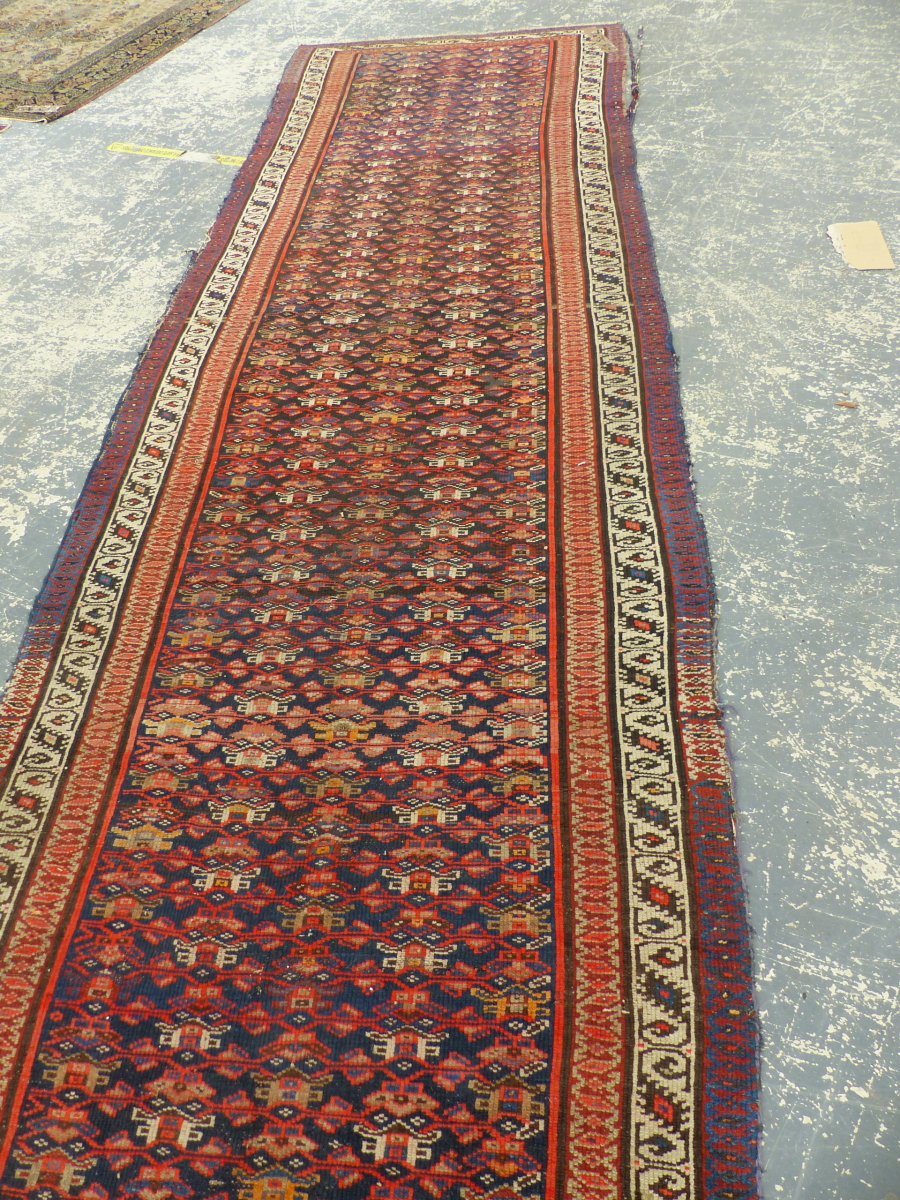 AN ANTIQUE PERSIAN TRIBAL RUNNER, 430 X 115cm. - Image 20 of 22