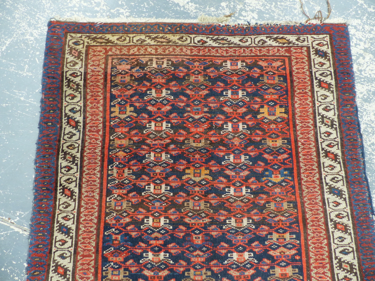 AN ANTIQUE PERSIAN TRIBAL RUNNER, 430 X 115cm. - Image 15 of 22