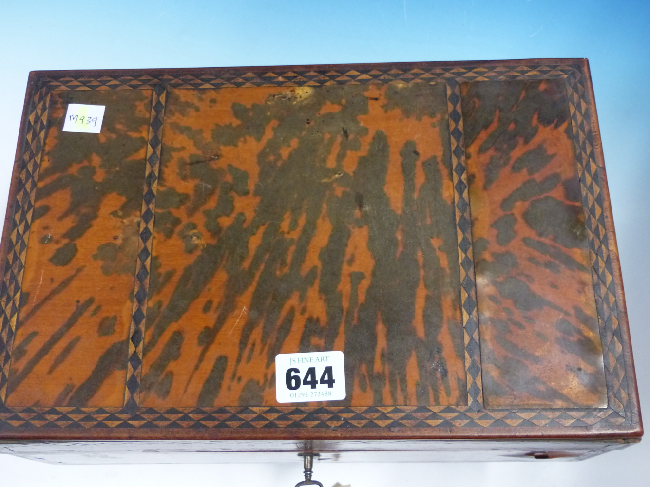 A 19th C. INDIAN TORTOISESHELL SPICE BOX, THE VENEERS ON THE RECTANGULAR LID DIVIDED BY EBONY AND - Image 13 of 21