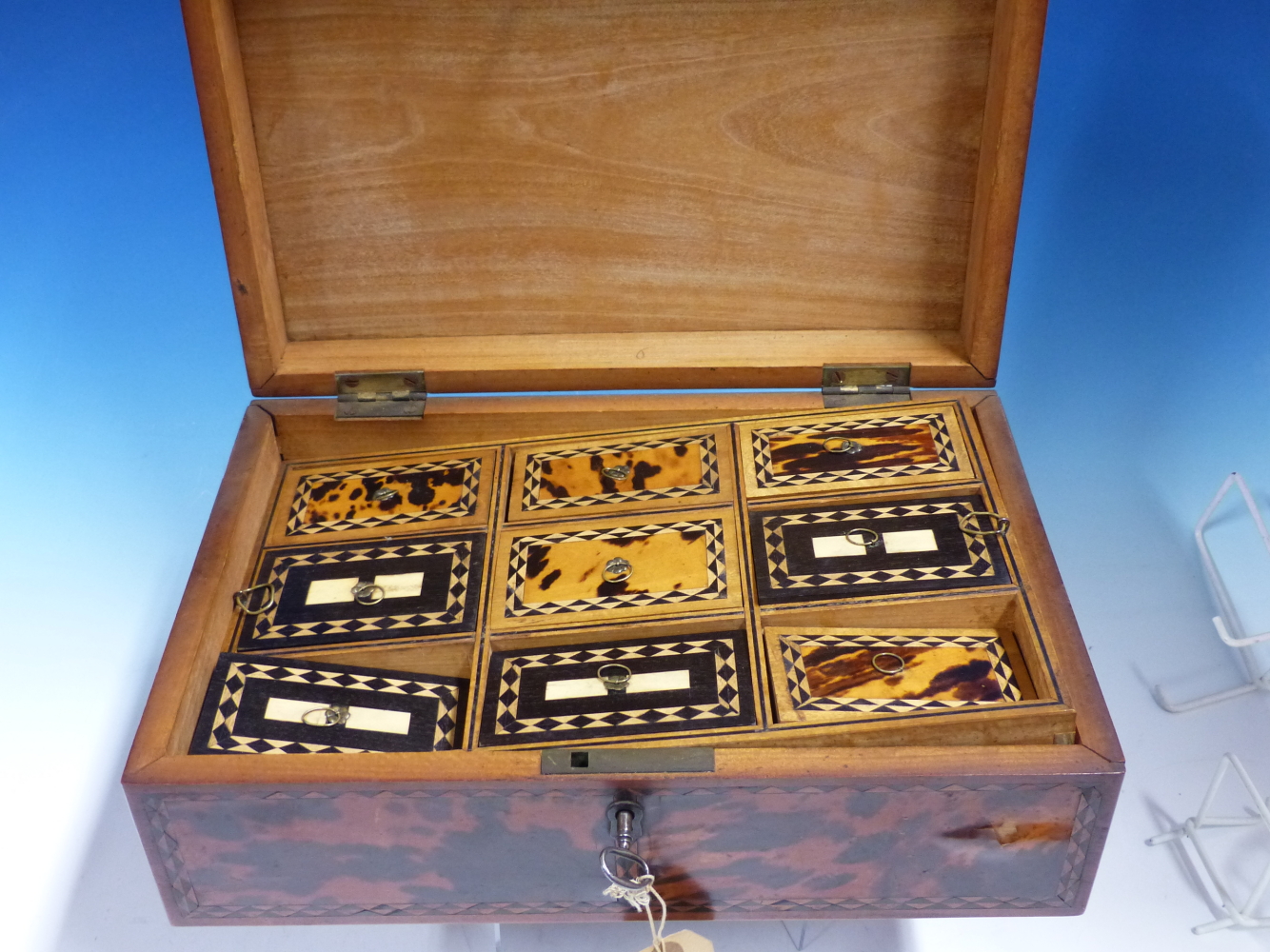 A 19th C. INDIAN TORTOISESHELL SPICE BOX, THE VENEERS ON THE RECTANGULAR LID DIVIDED BY EBONY AND - Image 19 of 21