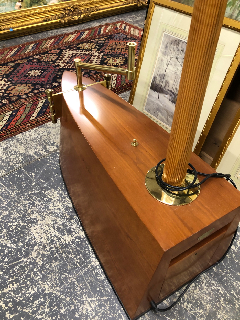 A MASSIMO SCOLARI FOR GIORGETTI "ALADINO" CONSOLE LIGHT, THE WOODEN BASE OF BOAT BOW FORM SUPPORTING - Image 5 of 5