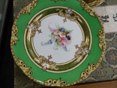 A VICTORIAN DESSERT SERVICE PAINTED WITH PATTERN NUMBER 375 OF FLOWERS WITHIN A GILT GREEN RIM BAND,