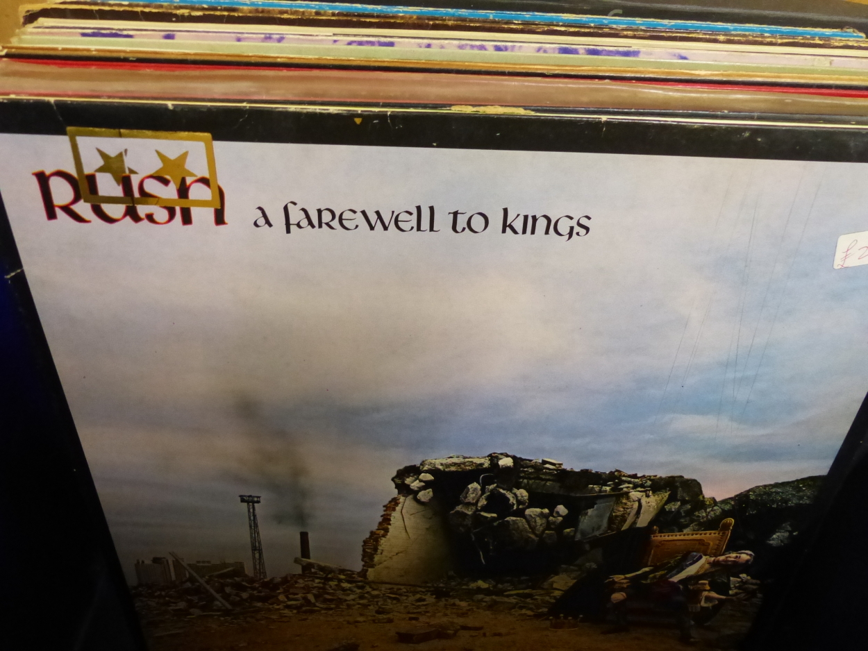 APPROXIMATELY FIFTY LP RECORDS, MOSTLY ROCK TO INCLUDE GRATEFUL DEAD, THE DOORS, FRANK ZAPPA, ETC. - Image 26 of 48