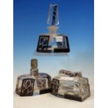 THREE CZECHOSLOVAKIAN ART DECO GLASS DRESSING TABLE WARES TOGETHER WITH FOUR POWDER COMPACTS PRINTED