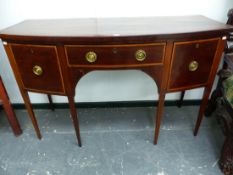 A GEORGIAN MAHOGANY BOW FRONT SIDEBOARD, THE THREE DRAWERS CROSS BANDED IN SATIN WOOD ABOVE FOUR