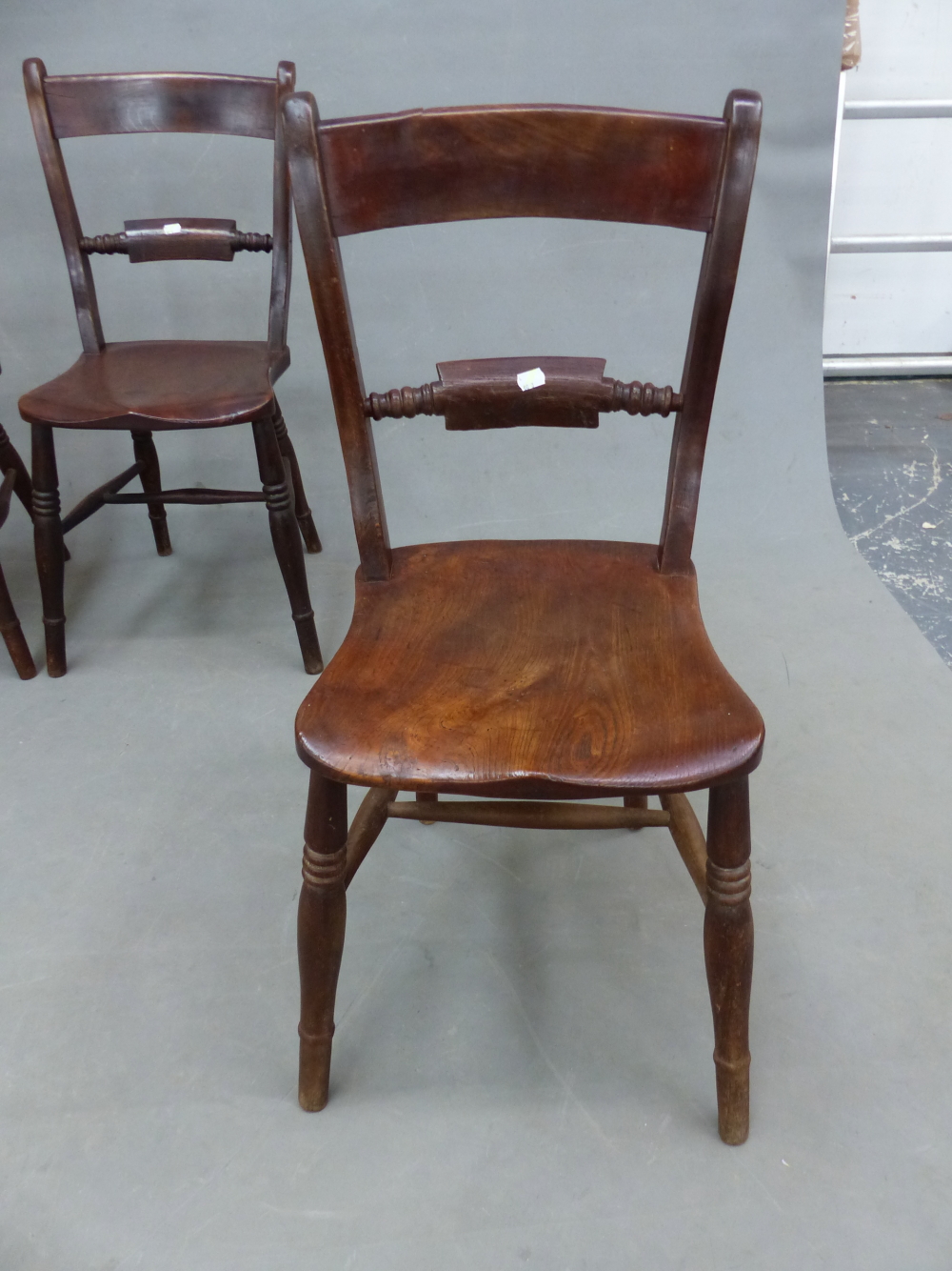 A SET OF FOUR ANTIQUE OXFORD CHAIRS WITH SADDLE SEATS AND RING TURNED BALUSTER LEGS - Image 2 of 7