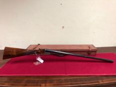 A FINE ENGLISH SHOTGUN BY JOSEPH LANG. 12 GAUGE SIDE BY SIDE BOX LOCK EJECTOR SERIAL NUMBER 20685.