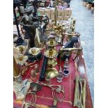 ART NOUVEAU STYLE BRASS CANDLE STAND, A SIMILAR STYLE FIGURINE, OTHER BRASS CANDLESTICKS AND METAL