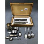A COLLECTION OF SILVER TO INCLUDE ENGLISH STERLING SILVER AND CONTINENTAL. GROSS WEIGHT 382grms.