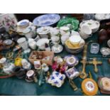A QUANTITY OF VICTORIAN AND OTHER CHINAWARES, BRASS, PEWTER AND ORNAMENTS, ETC