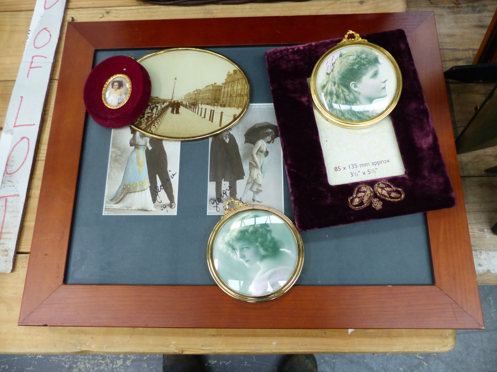 A QUANTITY OF DECORATIVE VINTAGE STYLE PHOTO FRAMES AND MIRRORS ETC. - Image 10 of 13