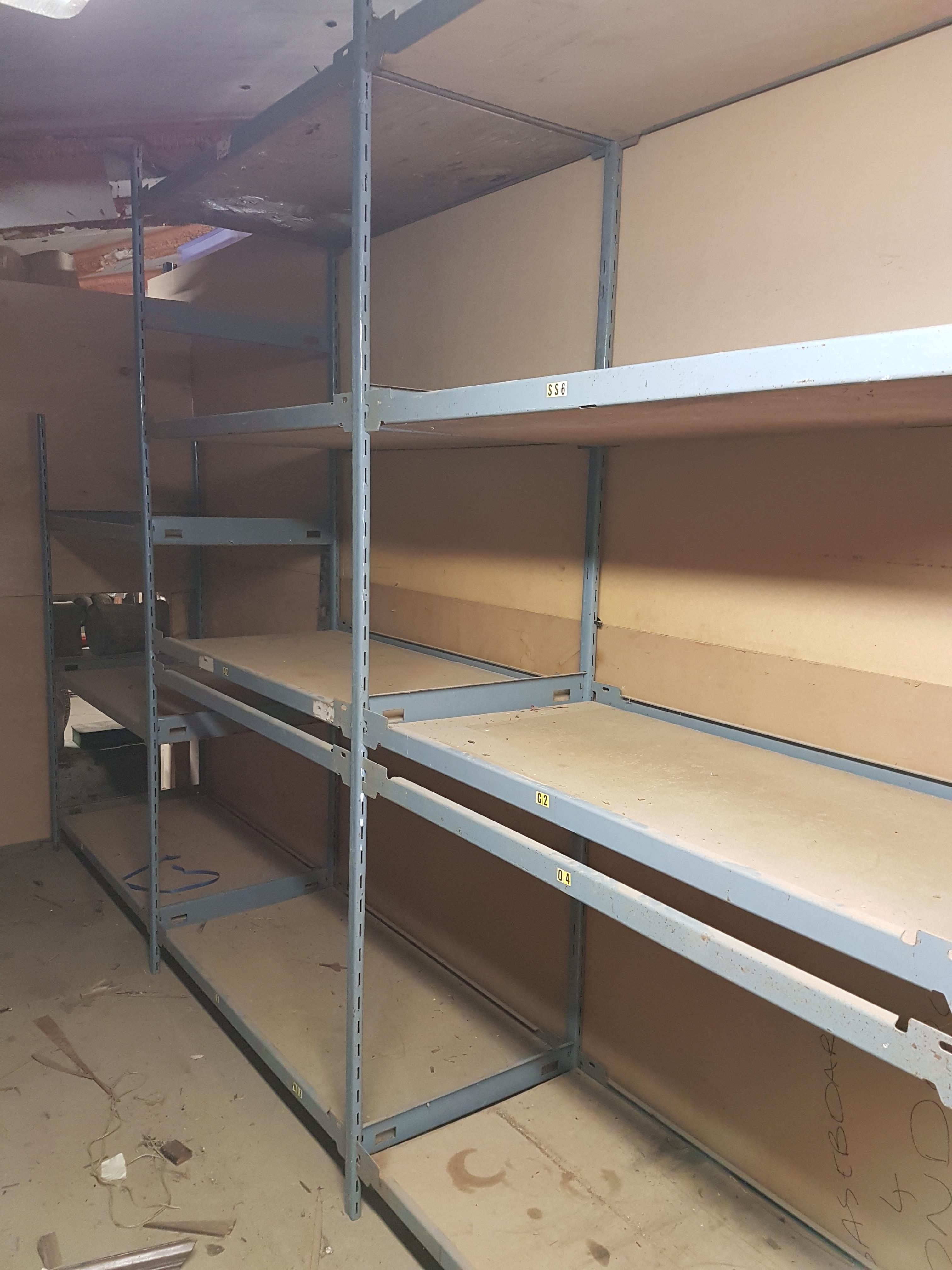 A LARGE SET OF ADJUSTABLE INDUSTRIAL SHELVING. - Image 4 of 4