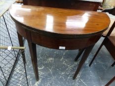 A GEORGE III MAHOGANY FOLDOVER CARD TABLE.