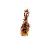 AN UNUSUAL VINTAGE 9ct GOLD HALLMARKED NOVELTY LIGHTHOUSE PENDANT CHARM WITH FUNCTIONING LIGHT (