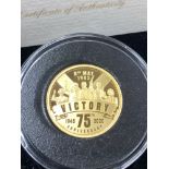 A 2020 75th ANNIVERSARY OF VE DAY QUARTER OUNCE GOLD PROOF COIN. 22ct GOLD, 22.5mm DIAMETER, OBVERSE