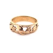 A CLOGAU 9ct WELSH HALLMARKED GOLD TREE OF LIFE RING. FINGER SIZE T. WEIGHT 4.9grms