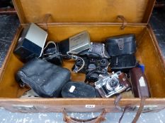 TWO CAMERAS TO INCLUDE MAMIYA C3, AND VARIOUS AND A VOIGHTLANDER, CONTAINED IN A LEATHER SUITCASE.